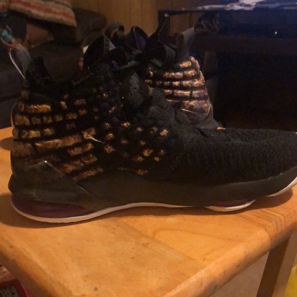 🔥 HOT PICK 11/9/22 🔥 Limited Edition Lebron 17 “Lakers” Basketball Shoe - Picture 3 of 8